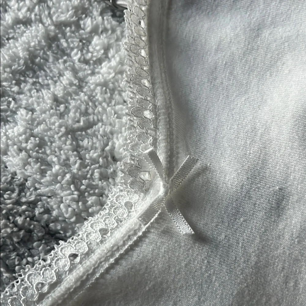 White Brandy Melville Lace-Trimmed Camisole Top - Picture 2 of 3